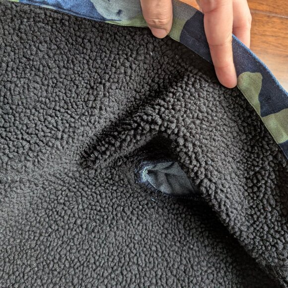 Boy + Girl Made in USA Boy Size 2 (fits larger) Sherpa lined Camo Denim Jacket - Picture 7 of 8